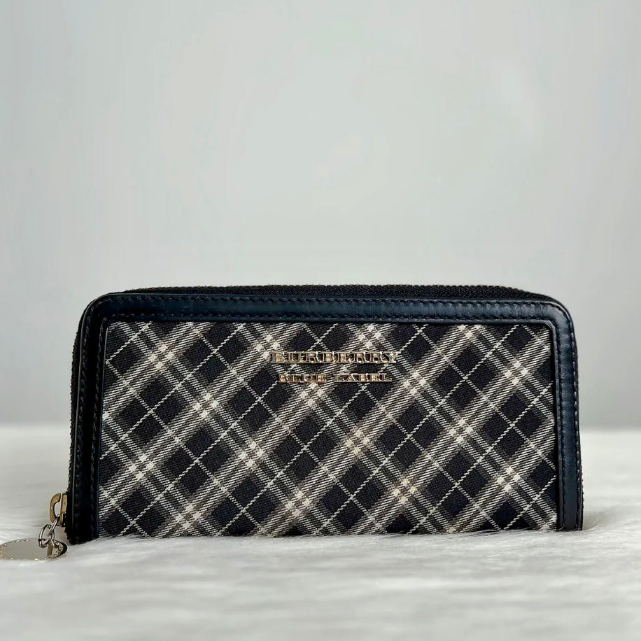 Burberry Black Leather Signature Pattern Classic Long Wallet Excellent
