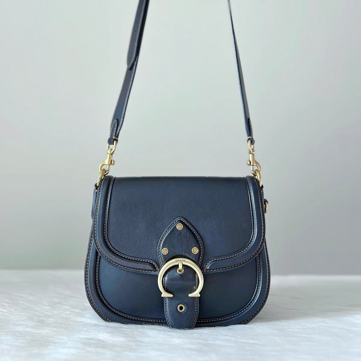 Coach Black Leather Buckle Flap Crossbody Shoulder Bag Excellent