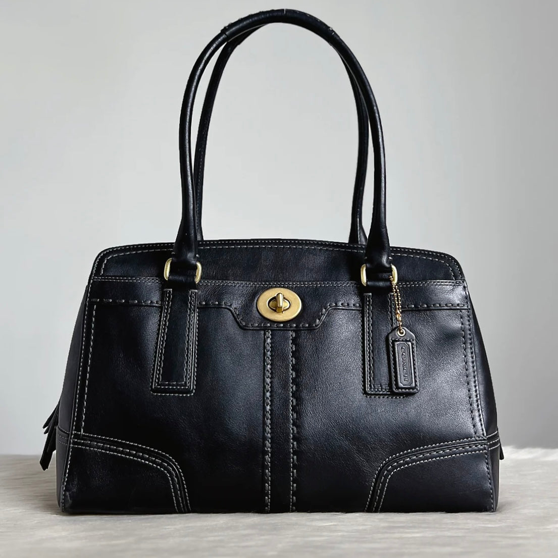 Coach Black Leather Trun Lock Detail Shoulder Bag