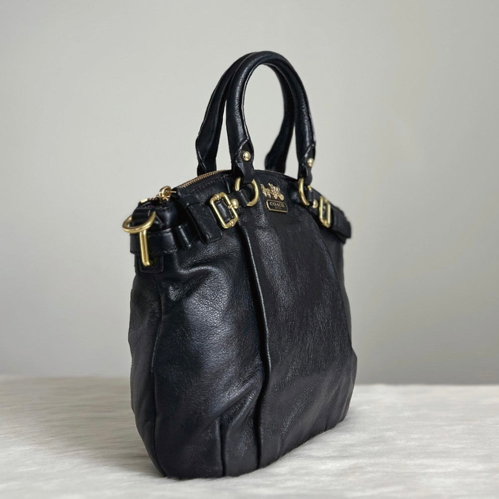 Coach Black Leather Double Buckle 2 Way Shoulder Bag Like New