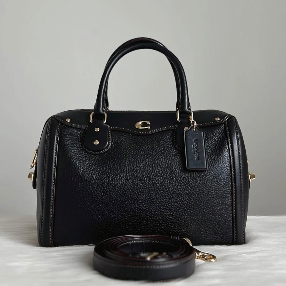 Coach Black Leather Front Logo Boston 2 Way Shoulder Bag Like New