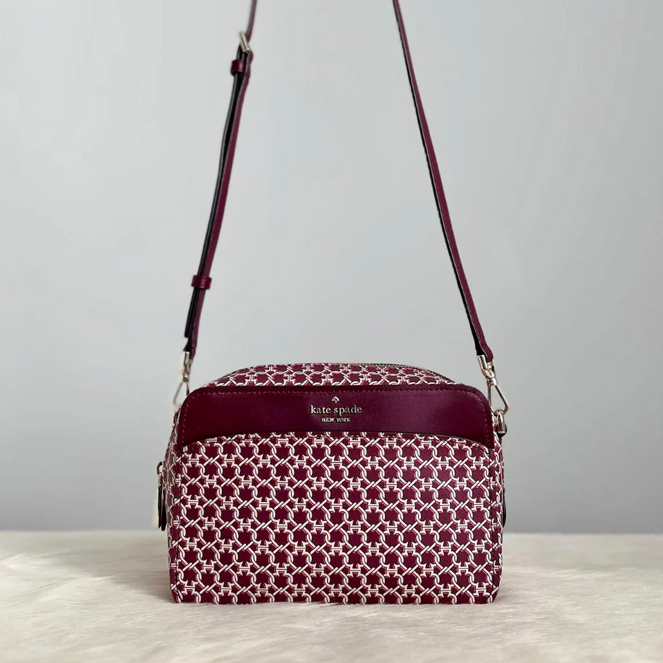 Kate Spade Burgundy Leather Pattered Front Logo Crossbody Shoulder Bag Like New