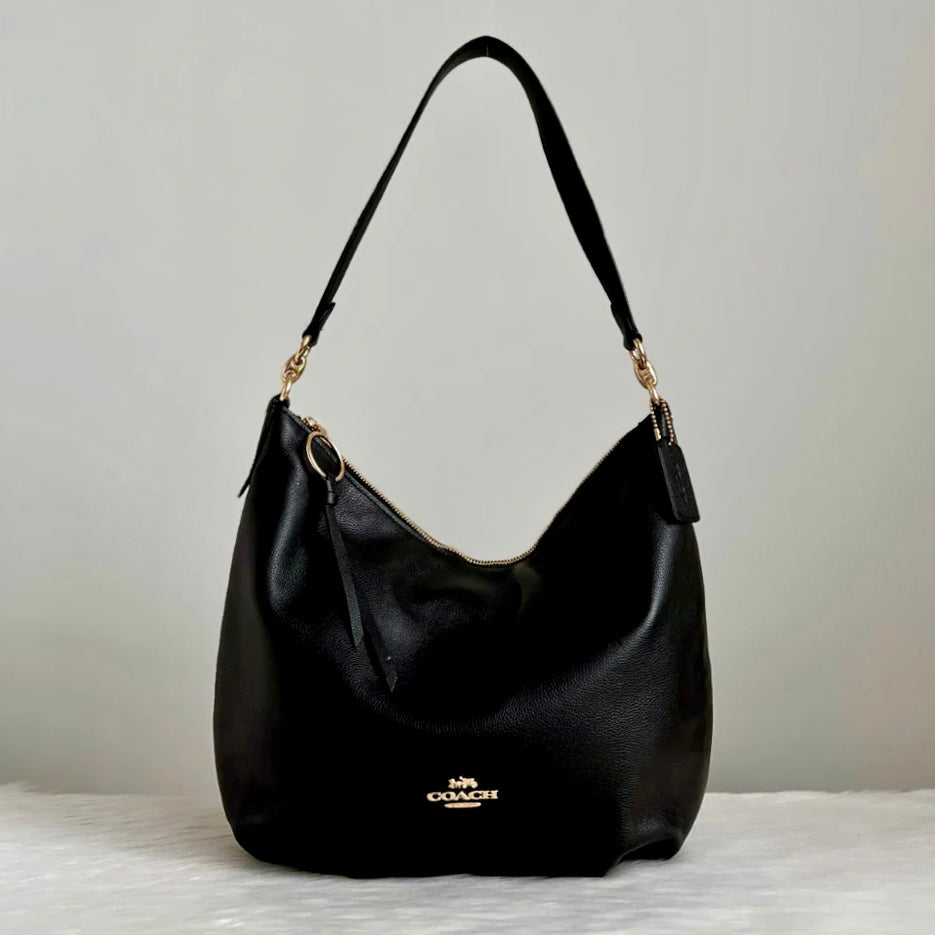 Coach Black Leather Slouchy Front Logo Shoulder Bag Like New