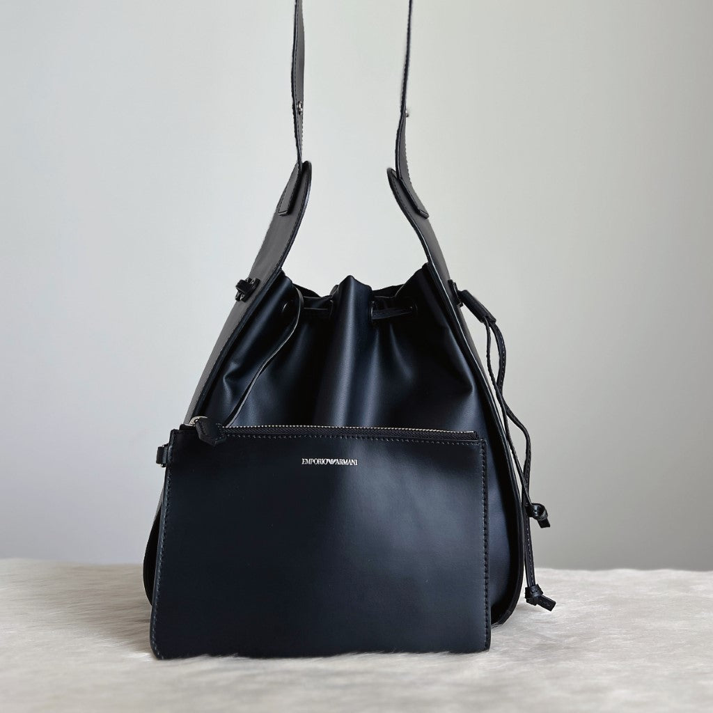 Emporio Armani Black Leather Drawstring Bucket Shoulder Bag Excellent