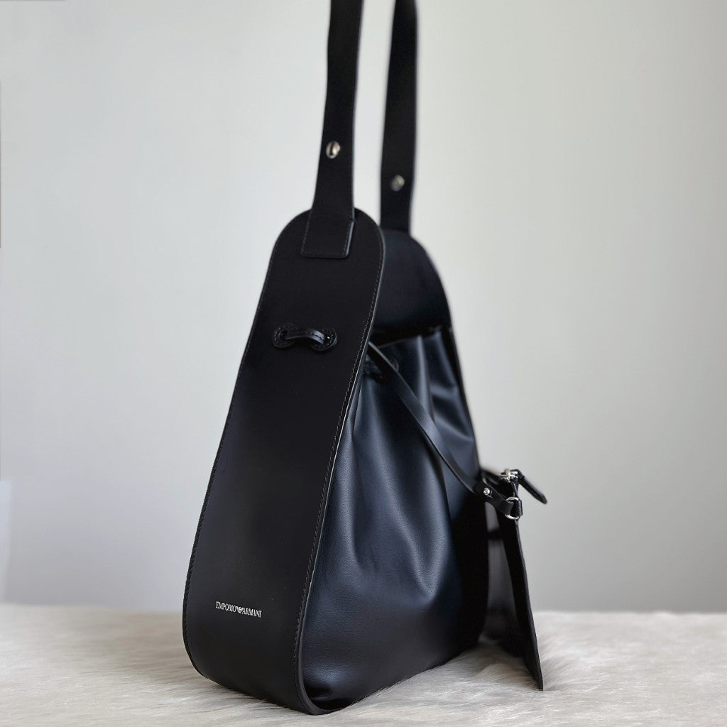 Emporio Armani Black Leather Drawstring Bucket Shoulder Bag Excellent