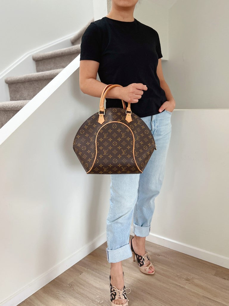 Louis Vuitton Iconic Monogram Ellipse MM Tote Bag