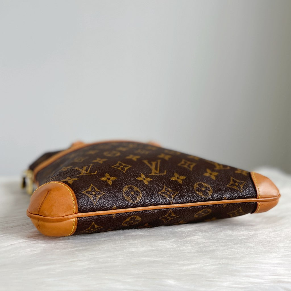 Louis Vuitton Signature Monogram Coussin GM Shoulder Bag