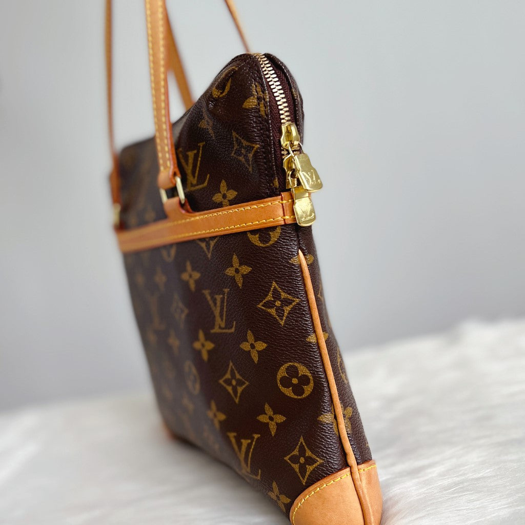 Louis Vuitton Signature Monogram Coussin GM Shoulder Bag